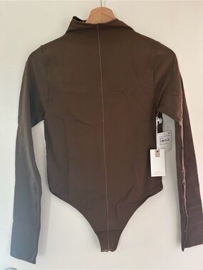 Good American women’s Dark Brown long sleeves bodysuit